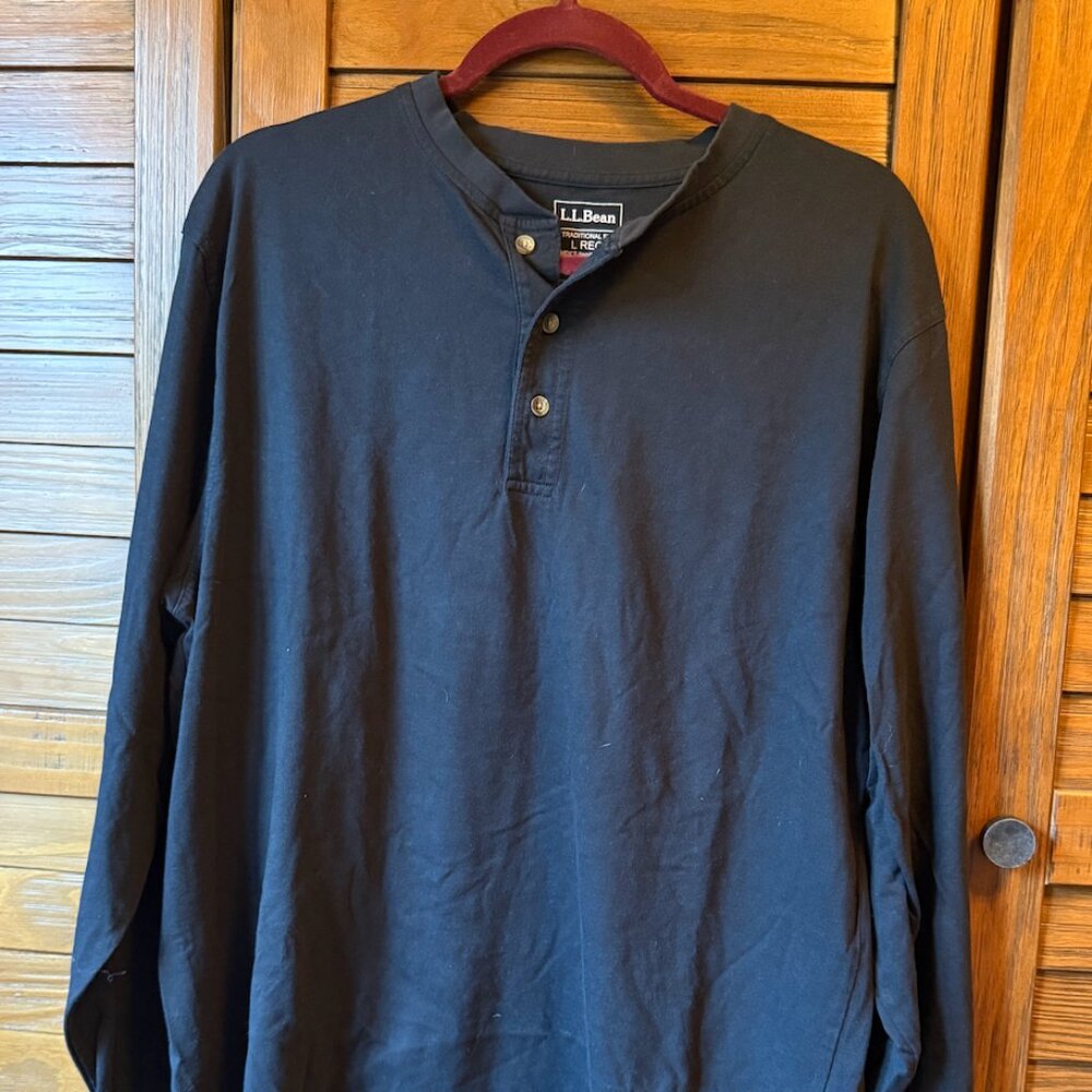 Vintage LL Bean Black Long Sleeve Henley - Size L